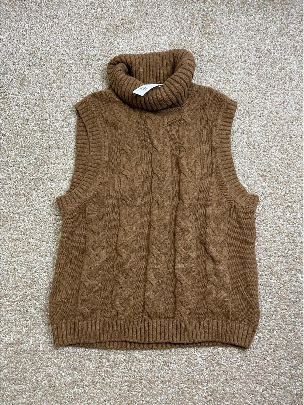 GAP Men's Turtleneck Sweater Vest - Brown